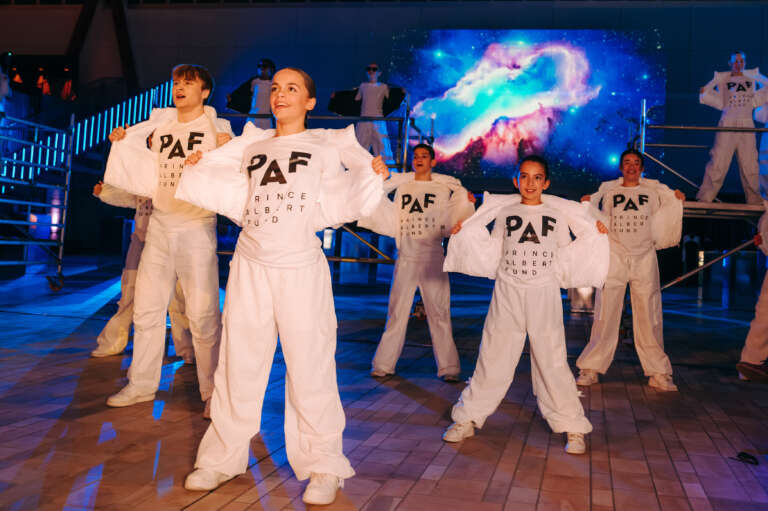 Prins Albert Fonds viert hun 40 jarig bestaan met een event met dansers georganiseerd door OVAL.